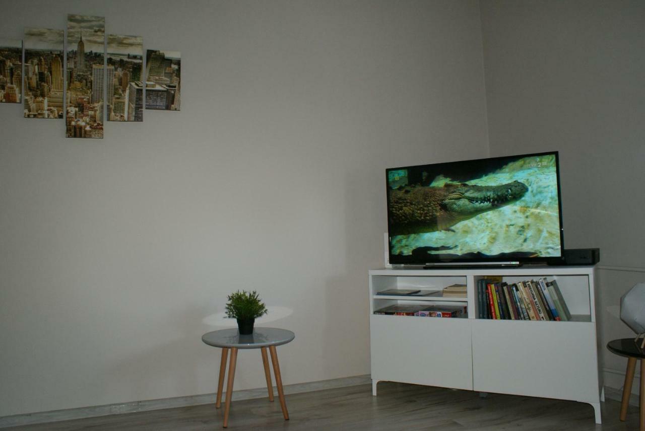 Apartament Grochowska Warszawa Buitenkant foto